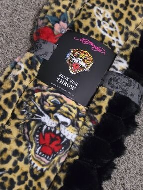 Rare Ed Hardy Tattoo Flash Tiger Faux Fur Throw Blanket